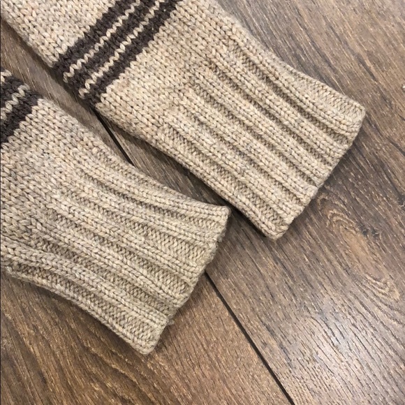 Aritzia TNA Lambswool Sea to Sky Sweater Size XS - Picture 5 of 12